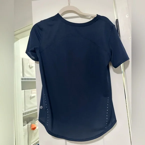 Lululemon Running Shirt - Picture 2 of 3